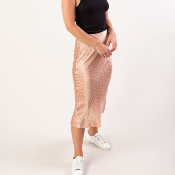 Love Stitch Blush dotted Jacquard mini skirt - Picture 3 of 6